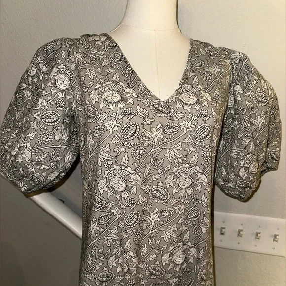 ANNA CATE Grey Floral Block Print Maxi Dress XS Puff Sleeve V-Neck Cotton Luxe - Picture 3 of 8